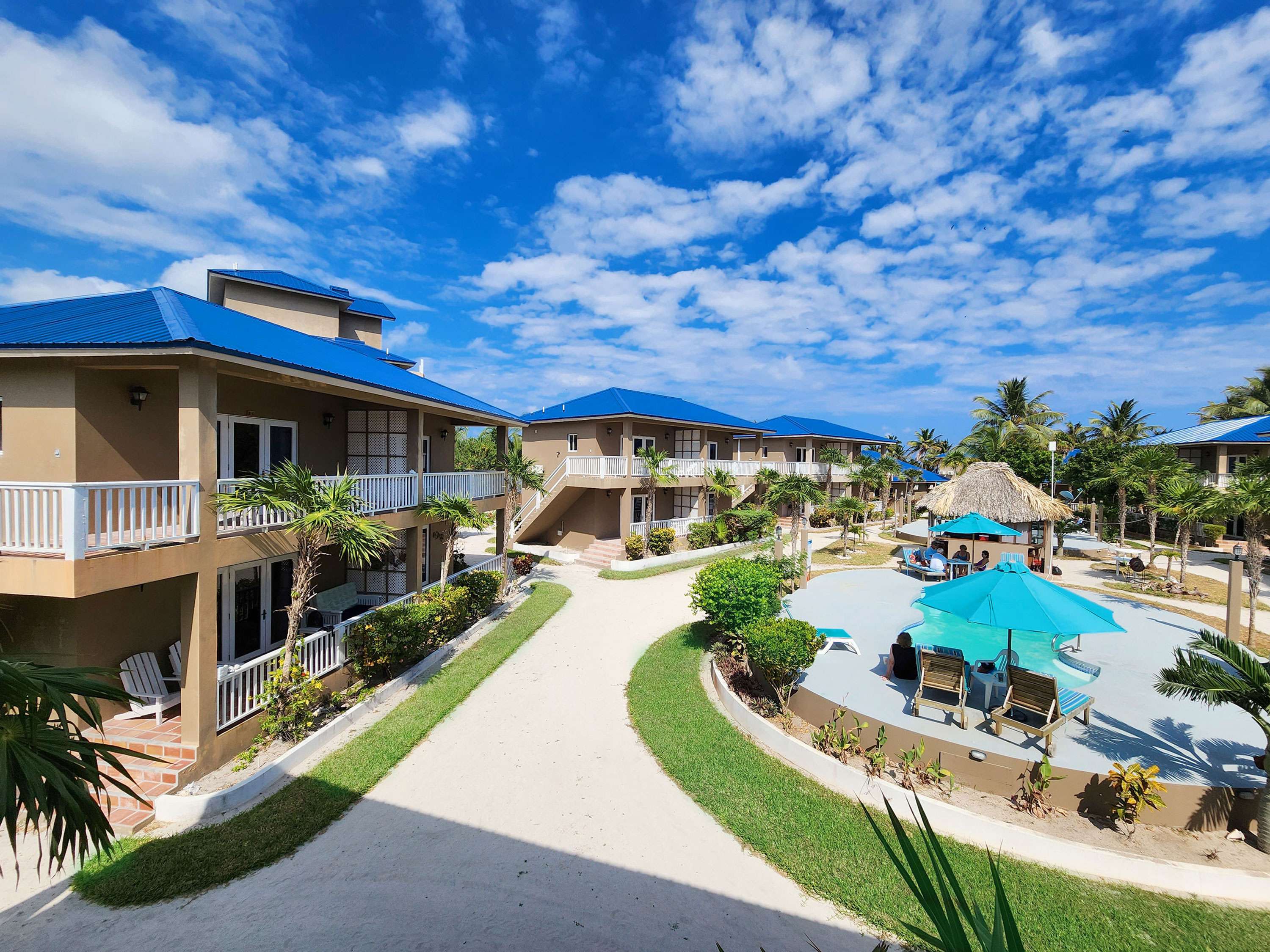 Blue Waters and White Sand Beaches at Sapphire