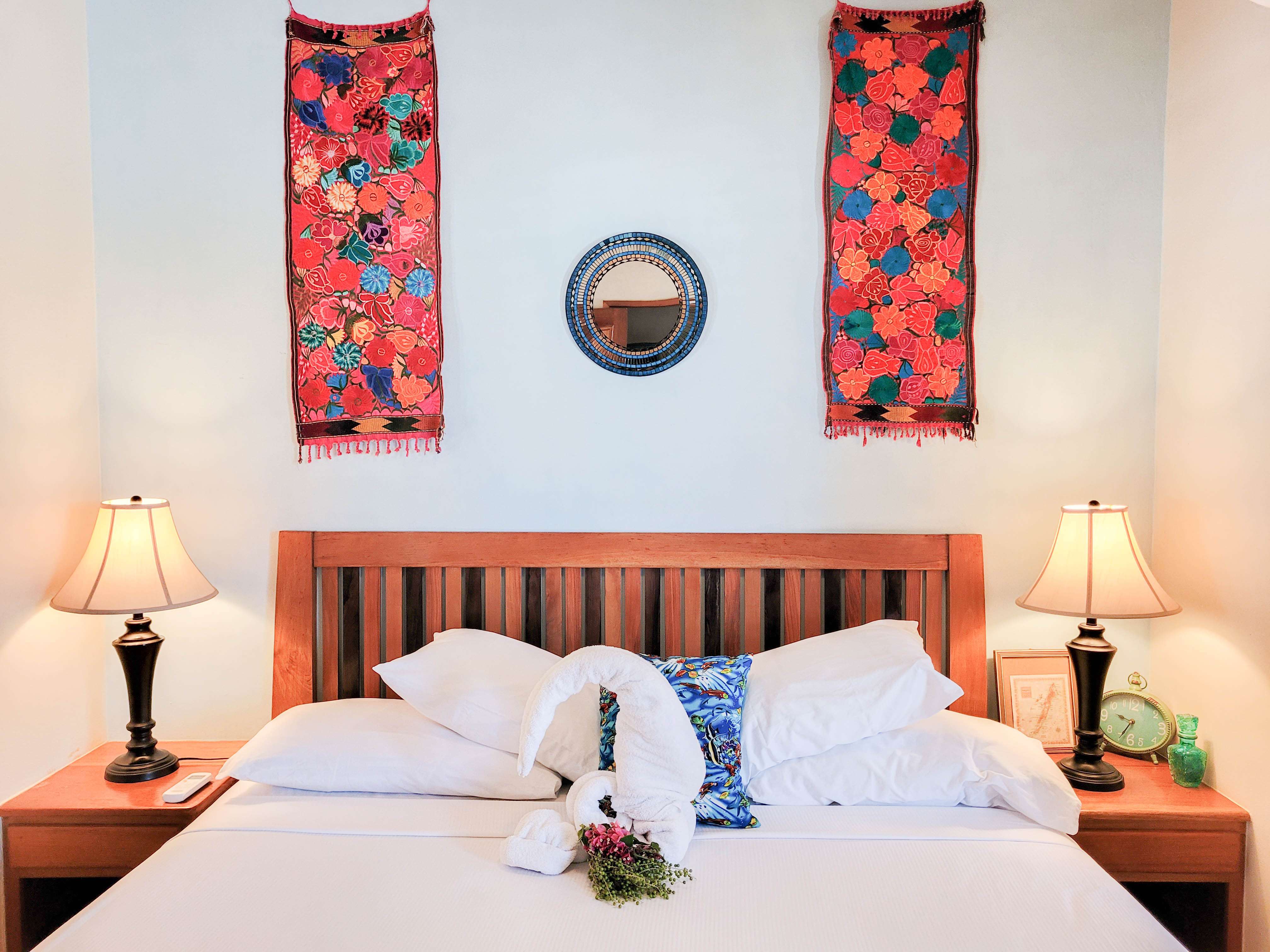 Sapphire Beach Resort Sea View Suites - Resort Ambergris Caye Belize